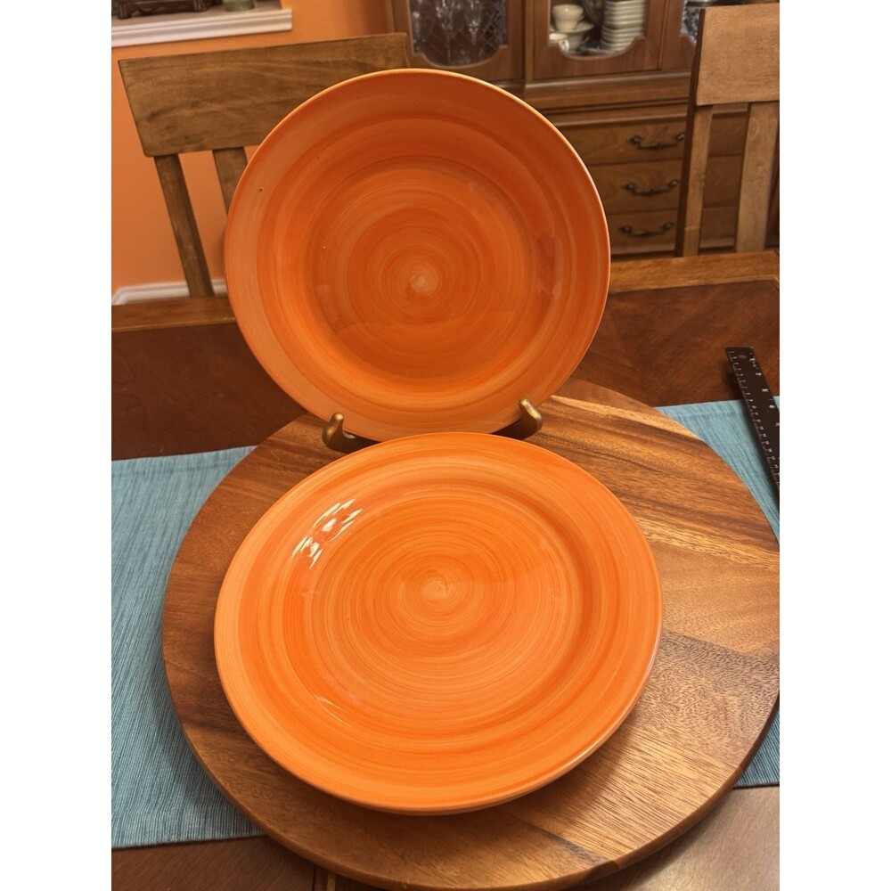 Tabletops Gallery Monterey Dinner Plates. A Set Of 4 - Picture 3 of 7